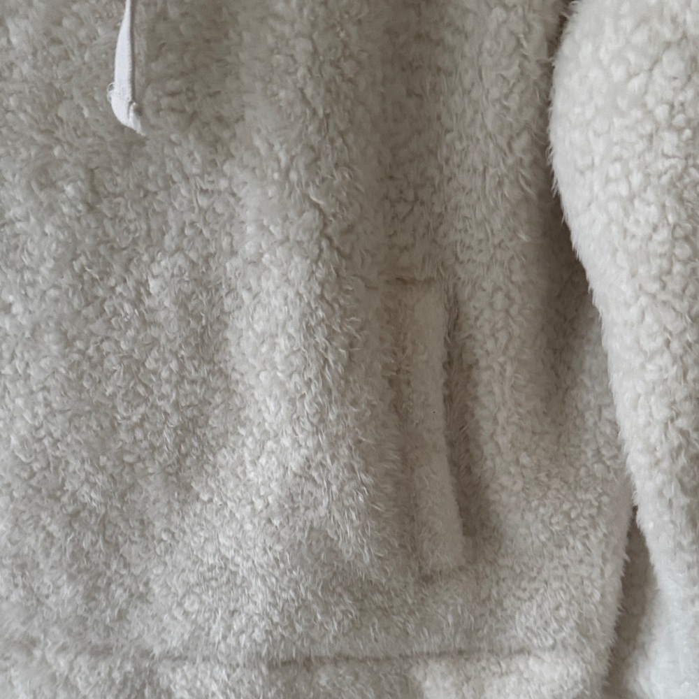 Cozy White Fleece Hoodie Sweater - Picture 3 of 7